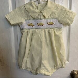 Fantaisie Kids Boy’s Light Green Checked Bubble w/Smocked Turtles Size 18 Months